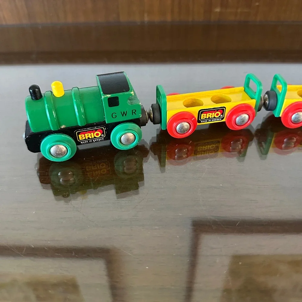 Brio Vintage Wooden Railway Train Set GWR Green Engine Cargo Cars Caboose Sweden